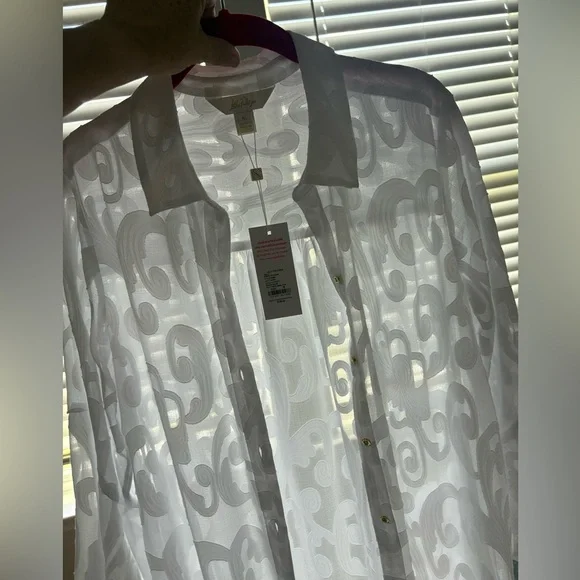 Lilly Pulitzer Linley Cover-Up in Resort White - Picture 9 of 9